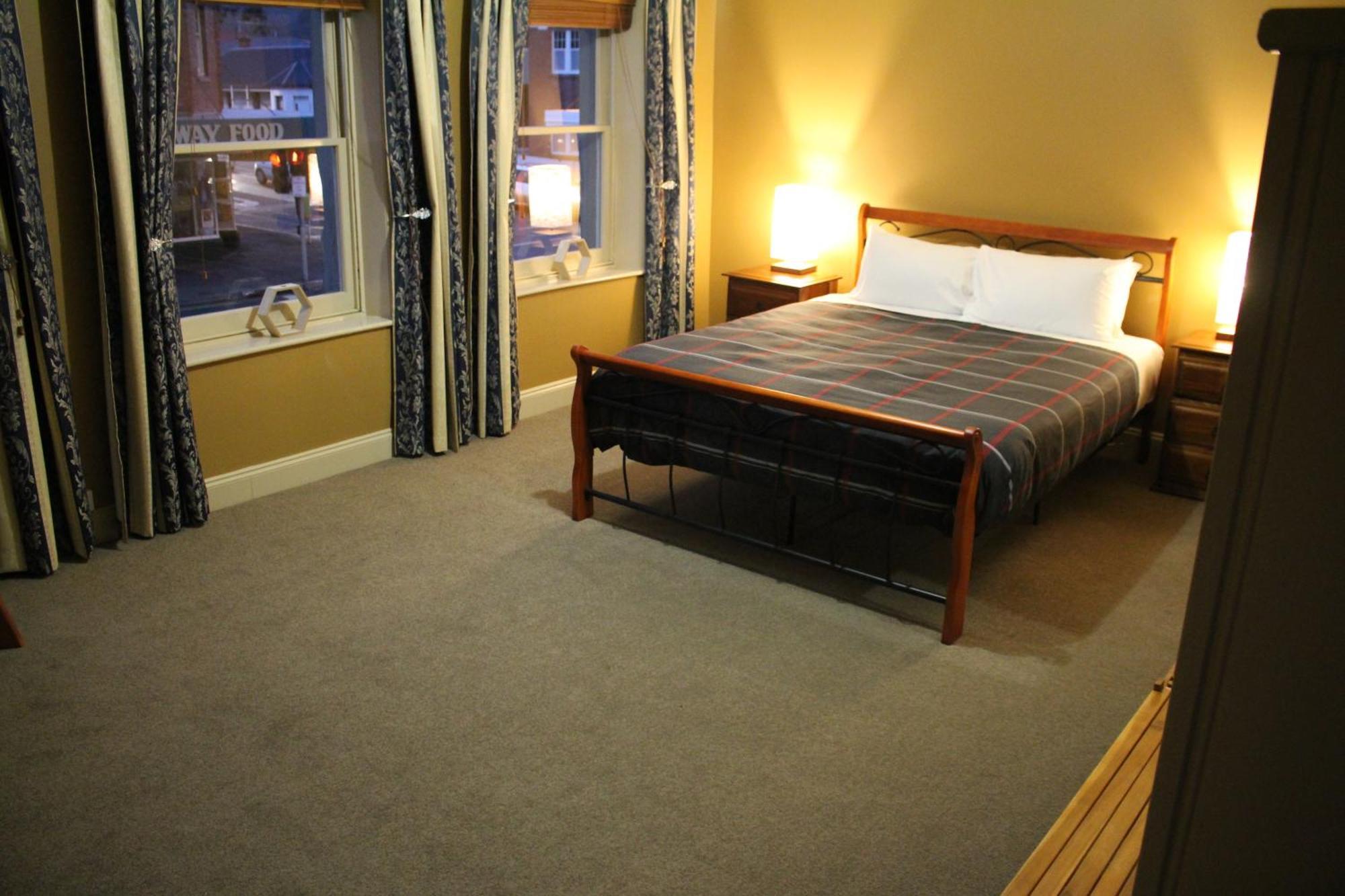 The Tasmanian Inn Hobart Bagian luar foto