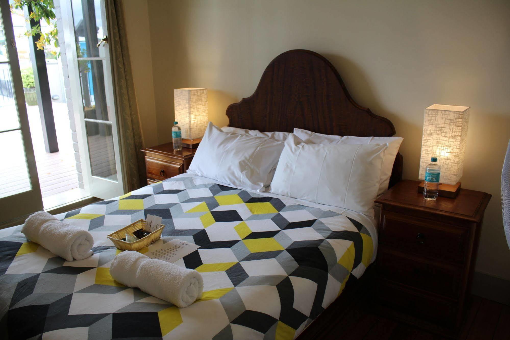 The Tasmanian Inn Hobart Bagian luar foto
