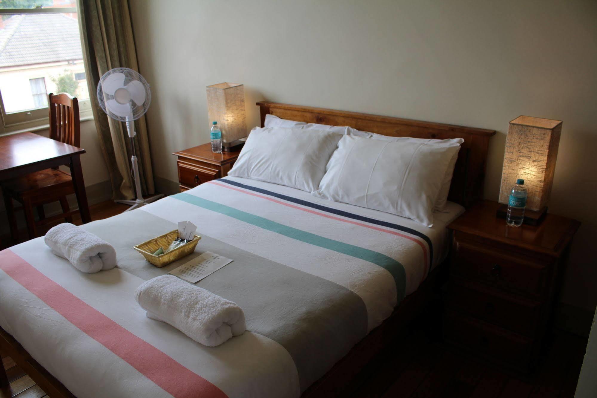 The Tasmanian Inn Hobart Bagian luar foto