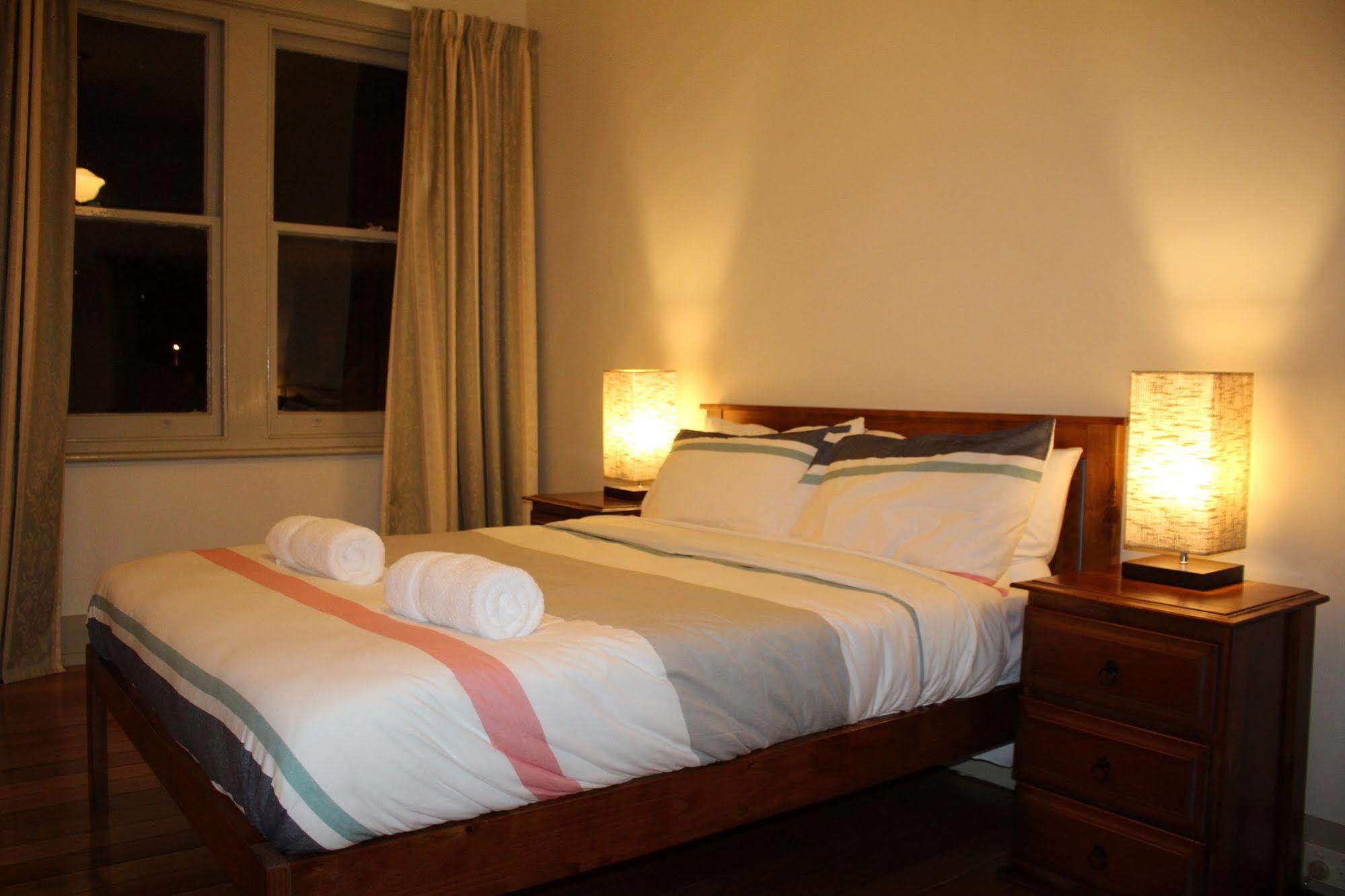 The Tasmanian Inn Hobart Bagian luar foto