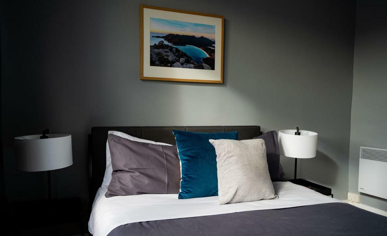 The Tasmanian Inn Hobart Bagian luar foto